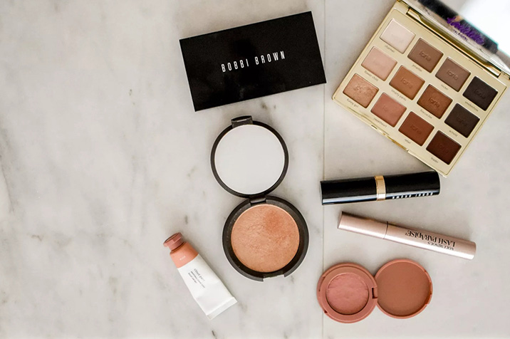 🍂 Herfst-Winter Make-up Trends in Nederland: Van Zachte Rozenhout tot Chique Bessen