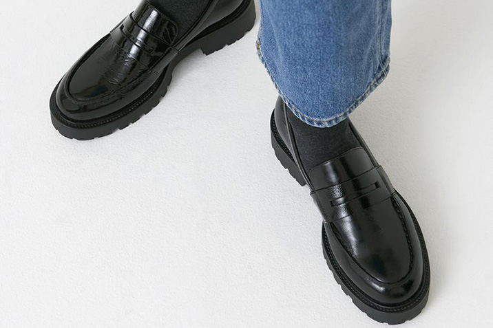 Zonder hakken, maar toch stijlvol: de favoriete platte schoenen van Nederlandse vrouwen Zonder hakken, maar toch stijlvol: de favoriete platte schoenen van Nederlandse vrouwen