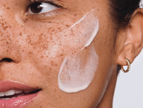 📌 Zonder filter de spotlight in? Deze skincare routine móét je kennen.