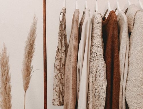Altijd gekreukte kleding? Met deze 5 opbergtips heb jij het altijd strak voor elkaar