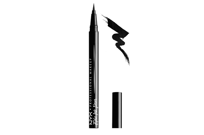 In één vloeiende lijn: de eyeliner-truc die alle Nederlandse vrouwen willen kennen