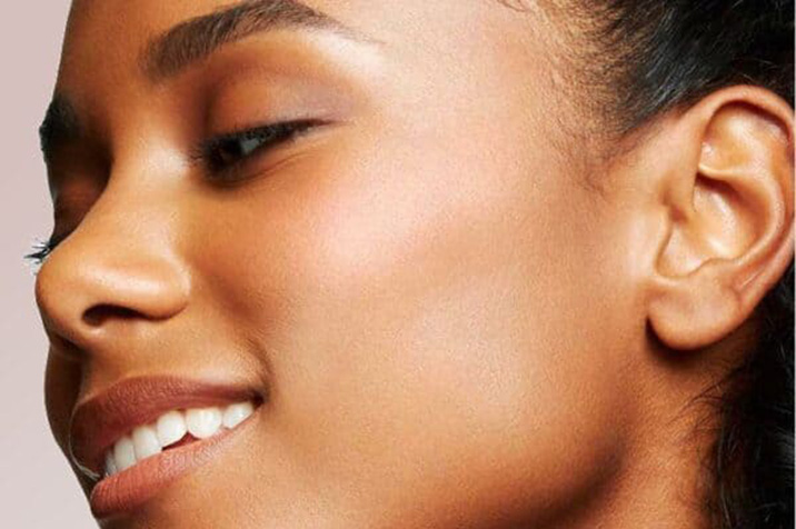 Wil je een ‘no make-up look’ die wél luxe uitstraalt? Probeer deze combinatie eens!