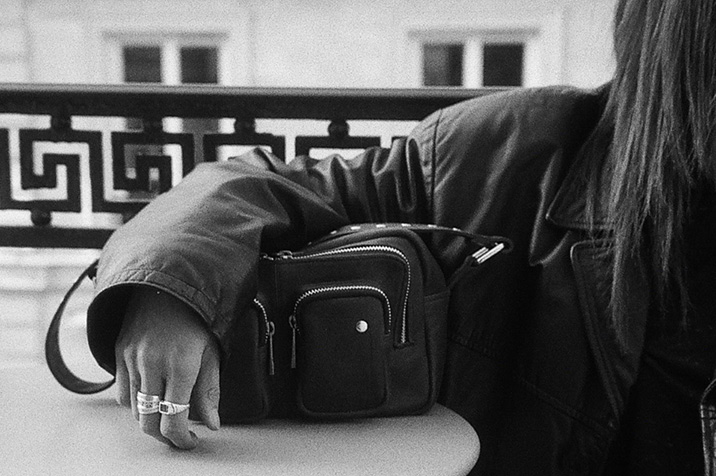 Nederlandse outfits te praktisch? Deze 5 details maken jouw look moeiteloos stijlvol